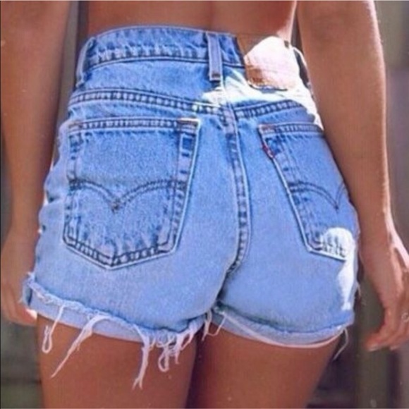 Urban Outfitters Pants - 🎉HP🎉🆕Levi’s Shorts